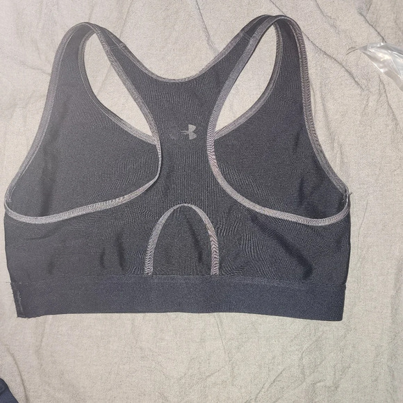 Womens like New Under Armour Large Sports Bra - Picture 4 of 4